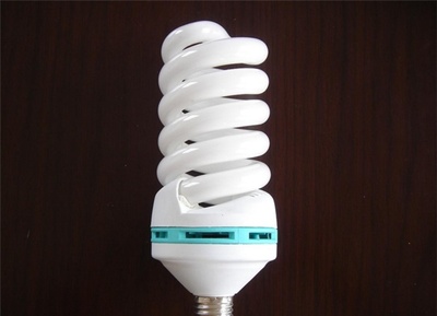 節(jié)能燈壽命長(zhǎng)短 消費(fèi)者說了算_焦點(diǎn)家居_選材導(dǎo)購_選材價(jià)格_裝修選材
